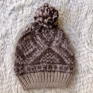 Women’s Brown Winter Pom-Pom Beanie Hat